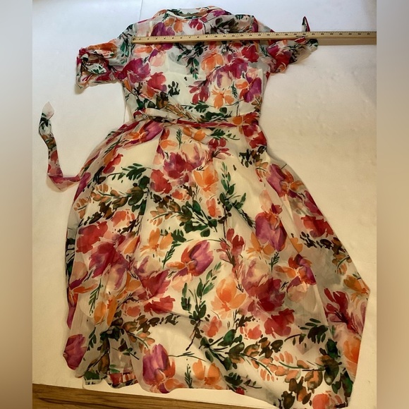Calvin Klein crepe floral dress with built in slip size 4 - Picture 4 of 16